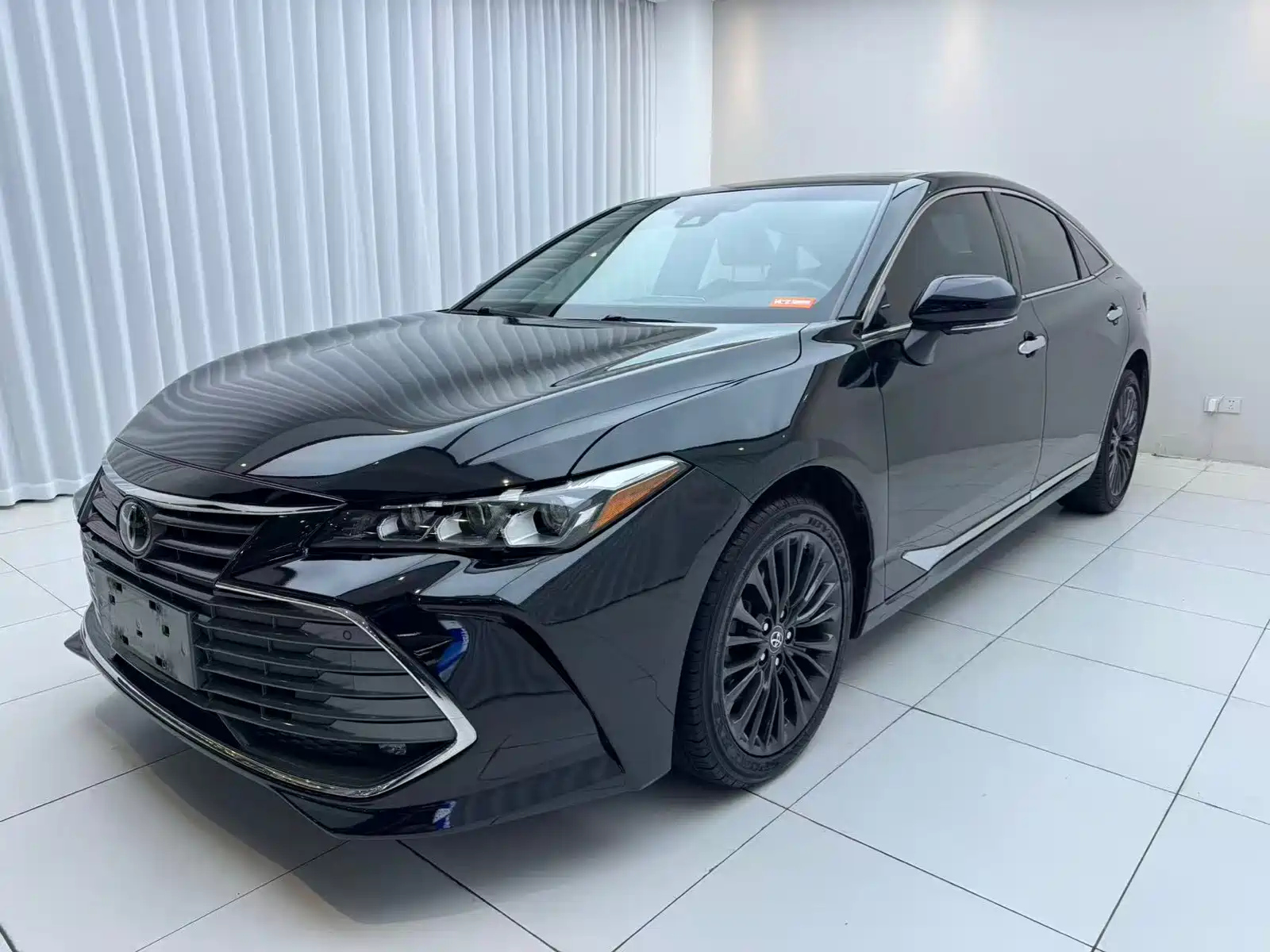 TOYOTA AVALON 2019