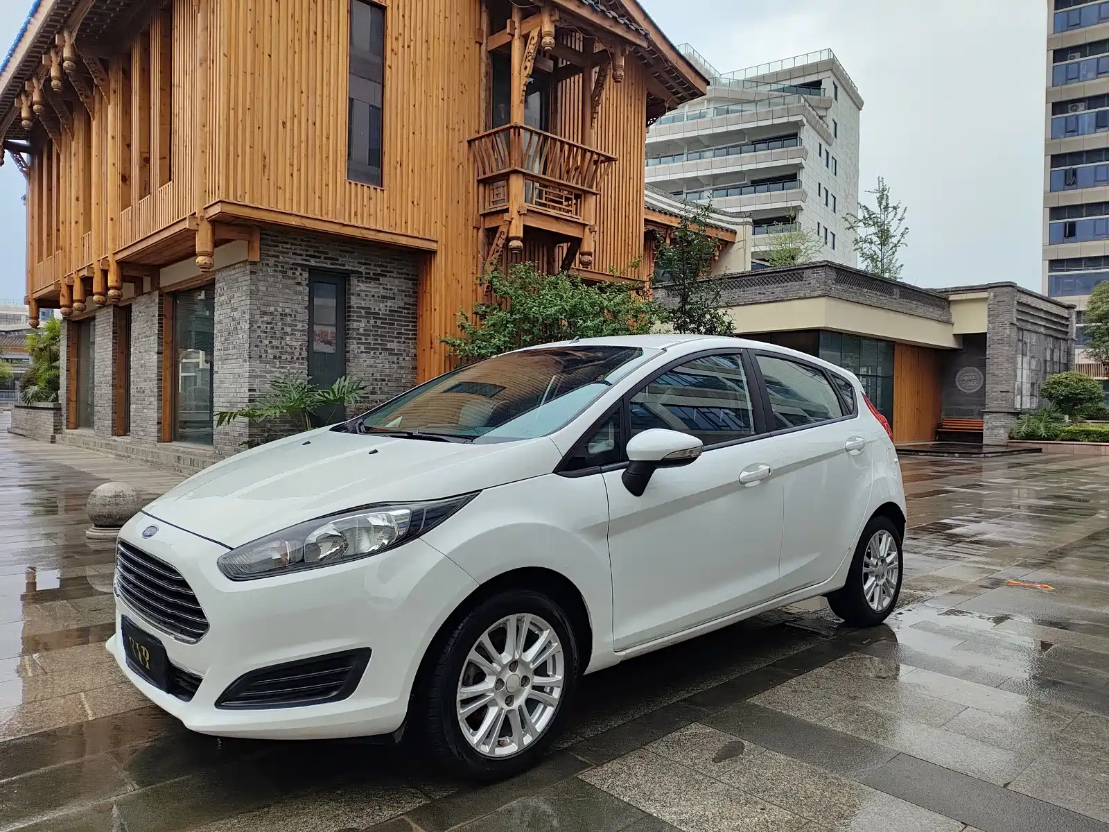 FORD FIESTA 2013