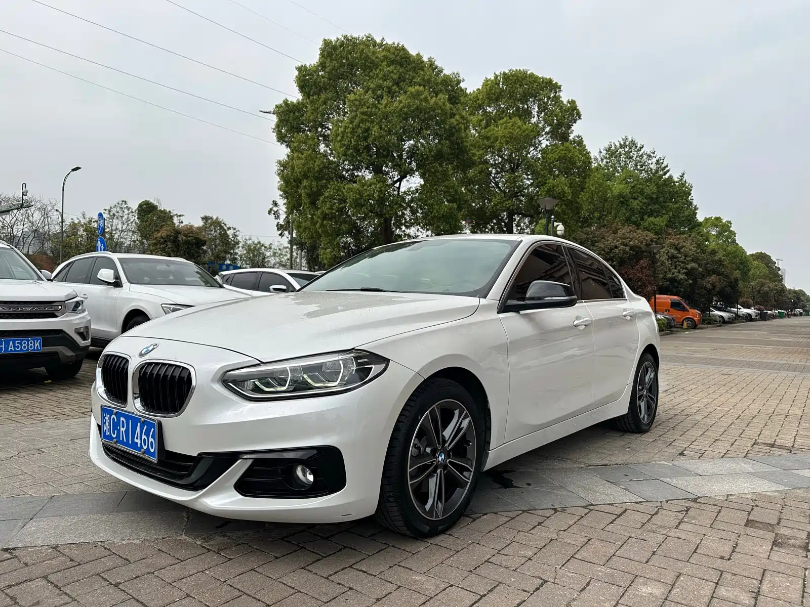 BMW 1-SERIES 2018