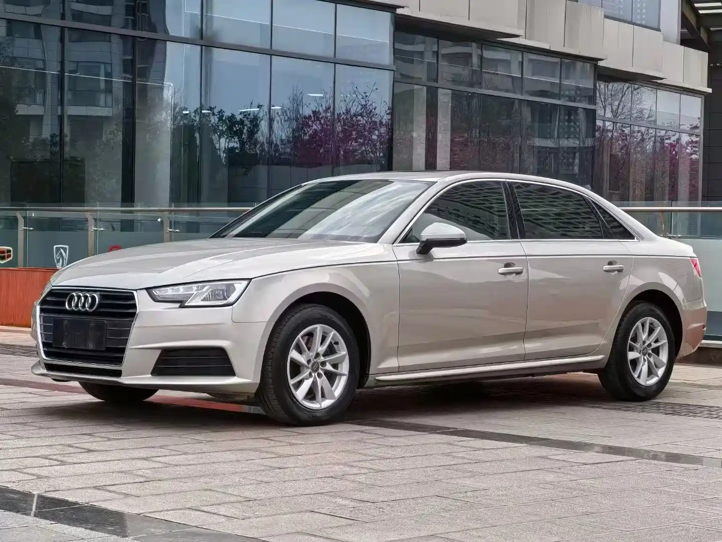 AUDI A4L 2017