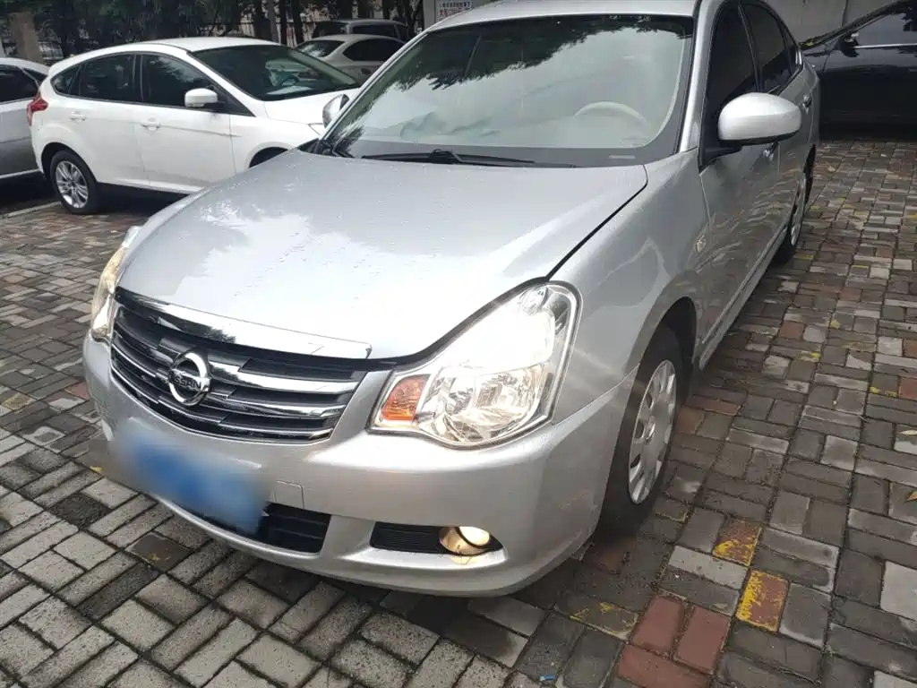 NISSAN SYLPHY 2018
