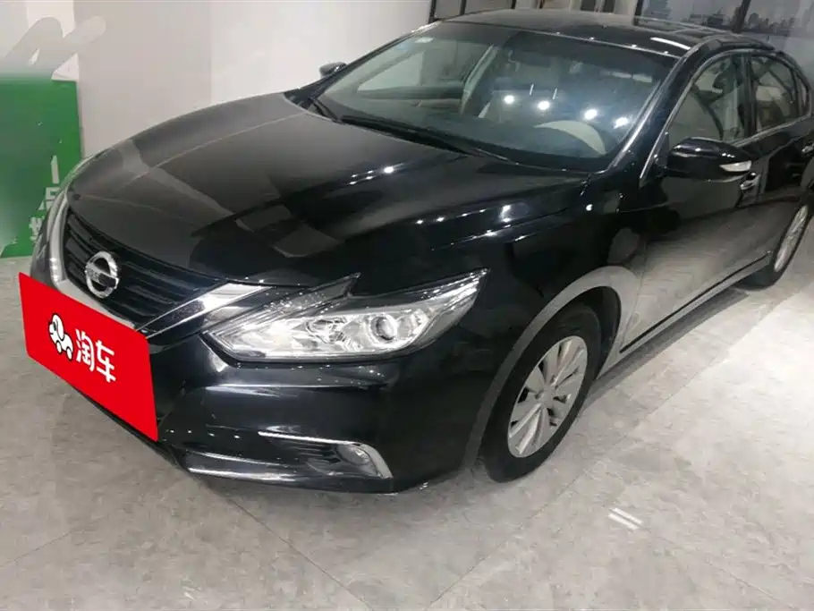 NISSAN TEANA 2016