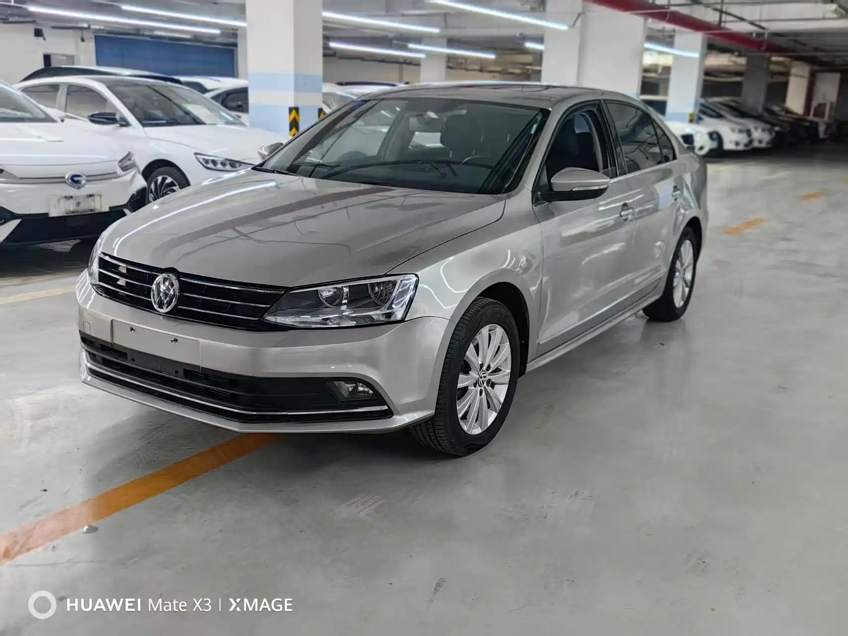 VOLKSWAGEN SAGITAR 2017