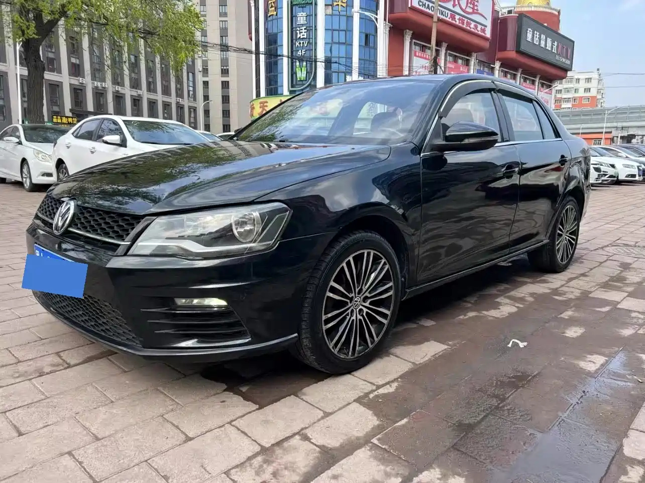 VOLKSWAGEN BORA 2014