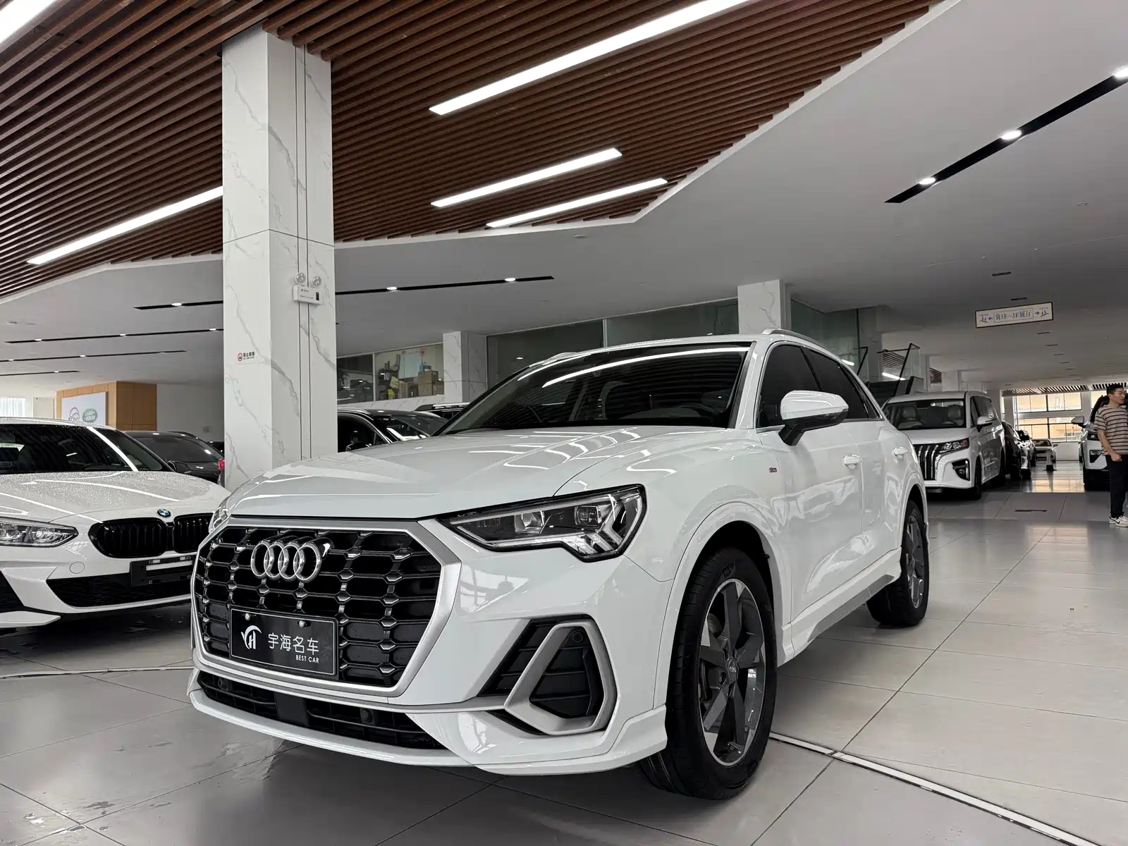 AUDI Q3 2019