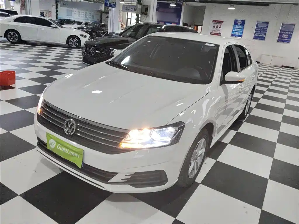 VOLKSWAGEN LAVIDA 2019