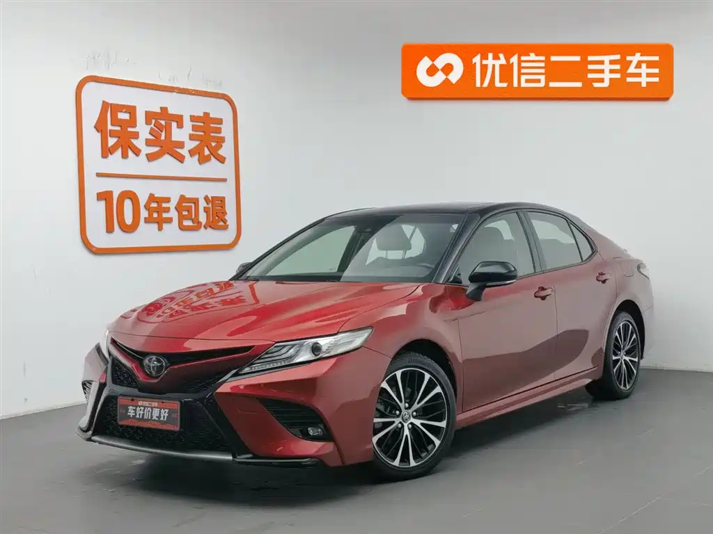 TOYOTA CAMRY 2018