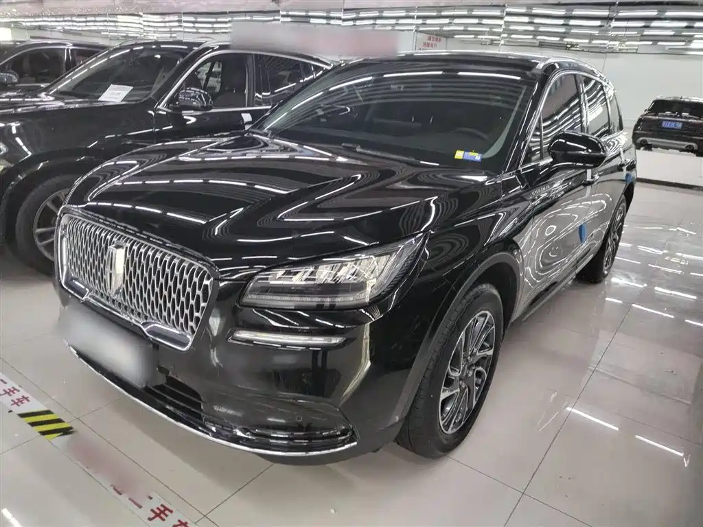 LINCOLN ADVENTURER 2022