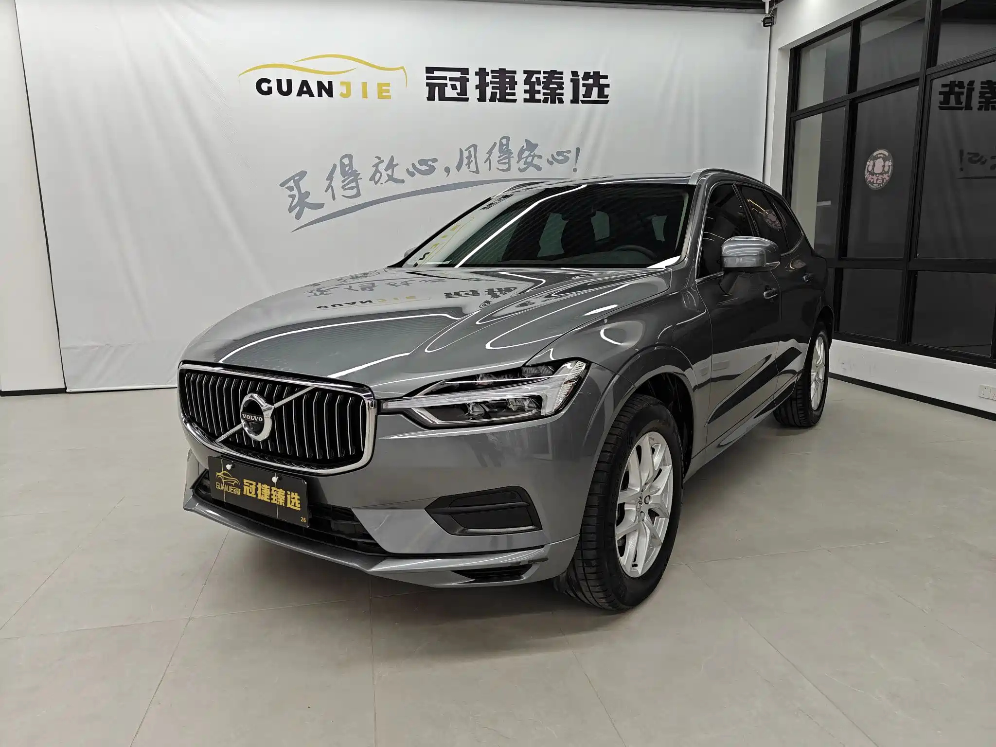 VOLVO XC60 2019