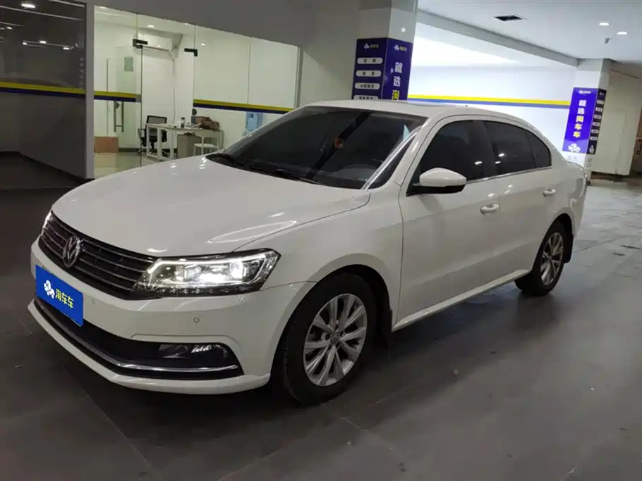 VOLKSWAGEN LAVIDA 2017
