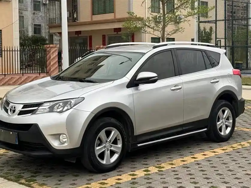 TOYOTA RAV4 RONGFANG 2013