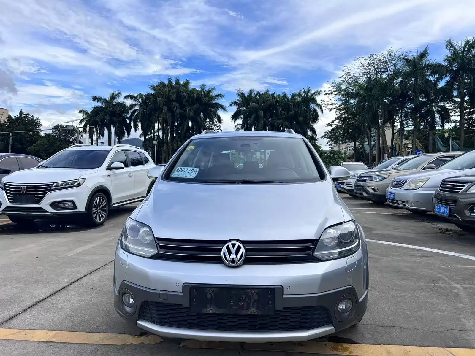 VOLKSWAGEN GOLF 2012