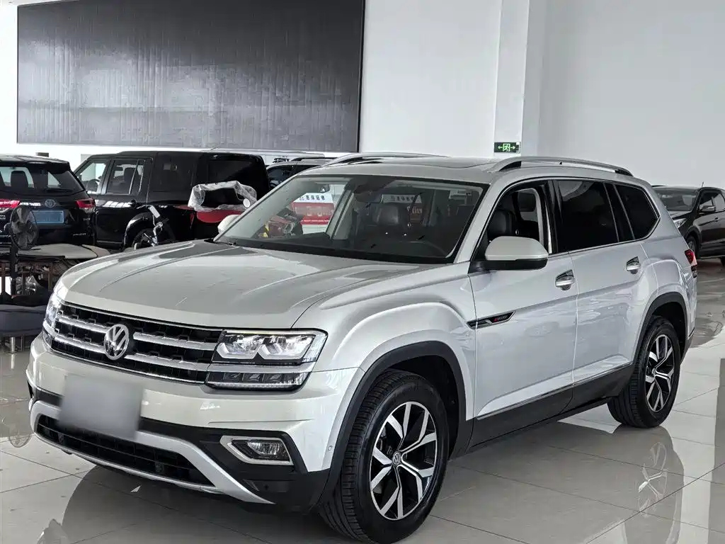 VOLKSWAGEN TOURAN 2017
