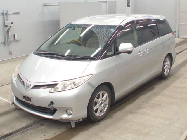 TOYOTA ESTIMA 2010