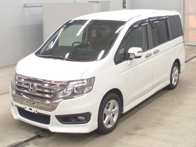 HONDA STEP WAGON 2013