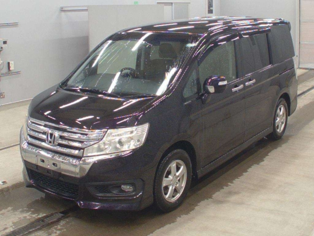 HONDA STEP WAGON 2013