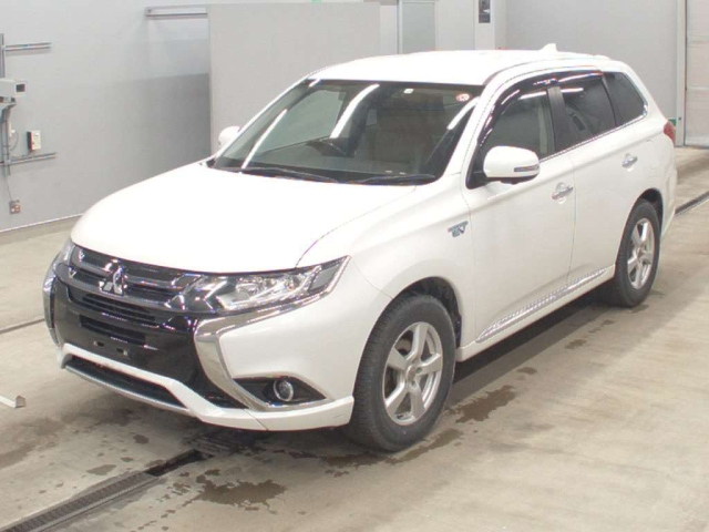 MITSUBISHI OUTLANDER PHEV 2016