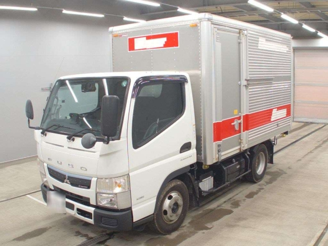 MITSUBISHI CANTER 2020