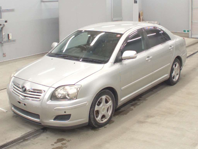 TOYOTA AVENSIS SEDAN
