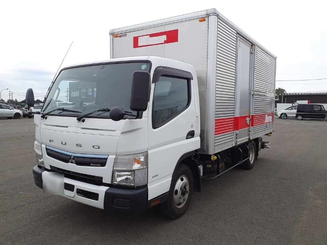 MITSUBISHI CANTER 2020