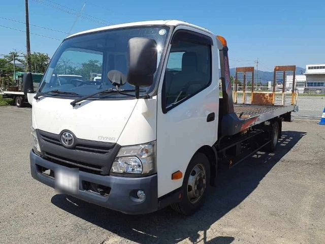TOYOTA DYNA 2015