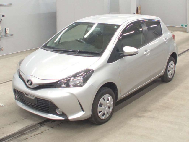 TOYOTA VITZ 2014