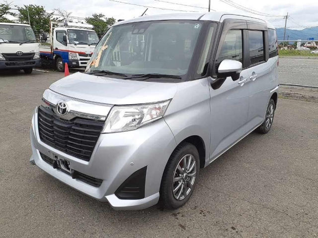TOYOTA ROOMY 2018