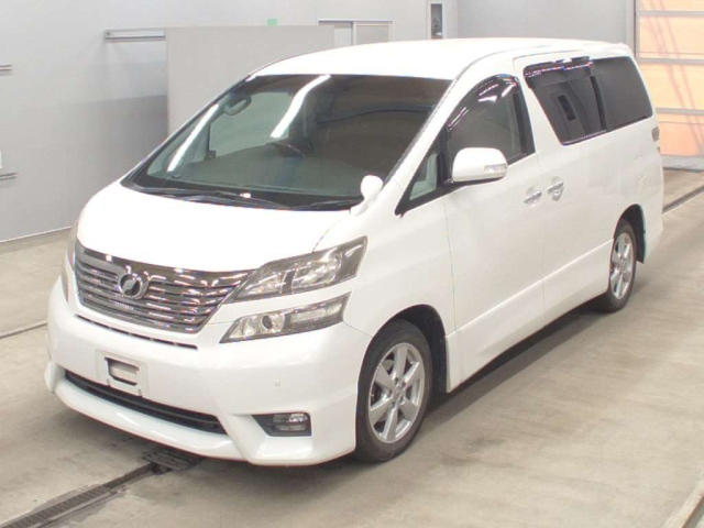TOYOTA VELLFIRE 2010