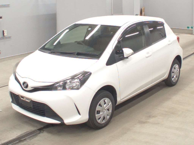 TOYOTA VITZ 2014