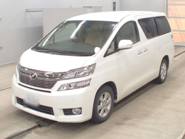 TOYOTA VELLFIRE 2013
