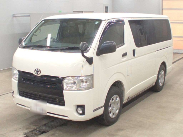 TOYOTA HIACE VAN
