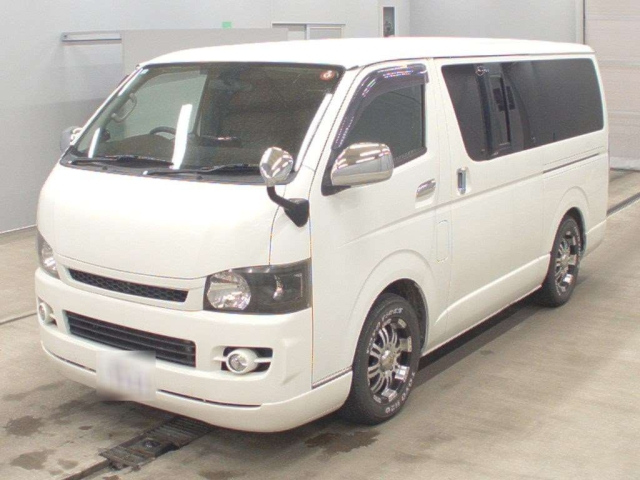 TOYOTA HIACE VAN