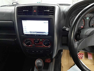 SUZUKI JIMNY 2011
