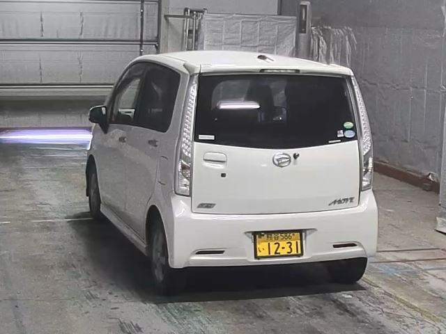 DAIHATSU MOVE 2013