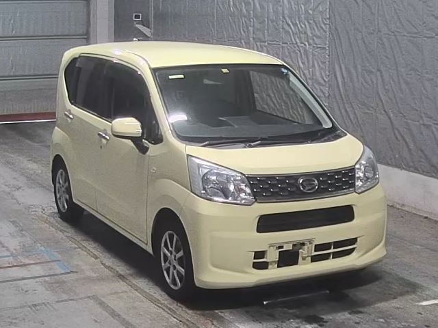 DAIHATSU MOVE 2015