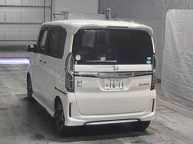 HONDA N BOX 2017