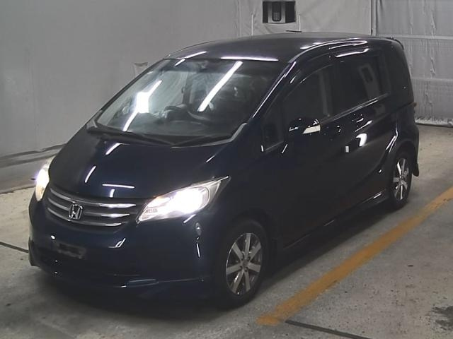 HONDA FREED 2010