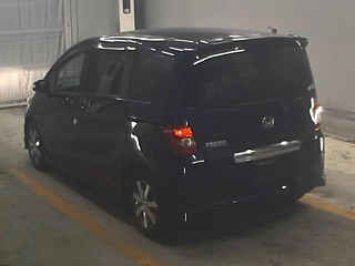 HONDA FREED 2010