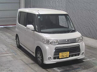 DAIHATSU TANTO 2011