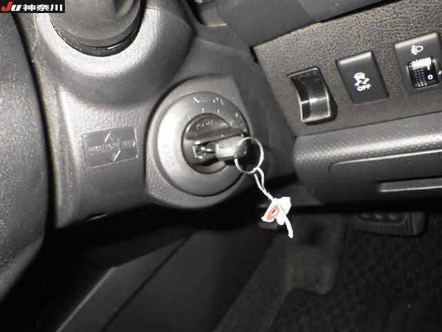 NISSAN WINGROAD 2018