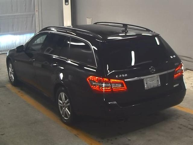 MERCEDES BENZ E CLASS WAGON 2011