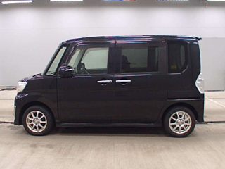 DAIHATSU TANTO 2014