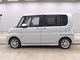 DAIHATSU TANTO 2016