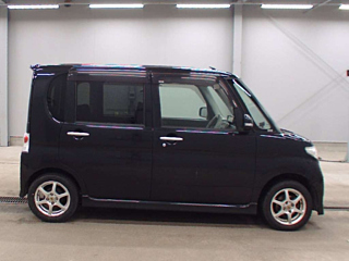 DAIHATSU TANTO 2008