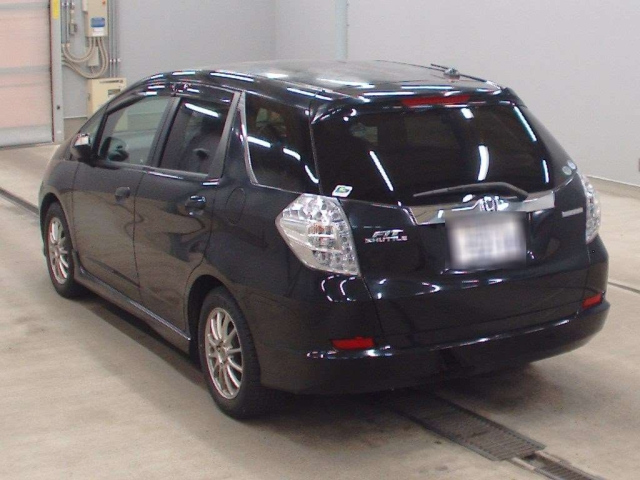 HONDA FIT SHUTTLE 2011