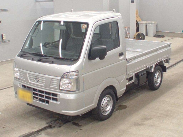 NISSAN CLIPPER TRUCK 2025