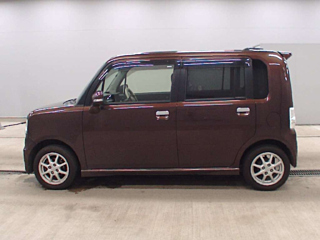 DAIHATSU MOVE CONTE 2016