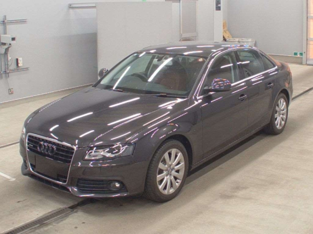 AUDI A4 2008