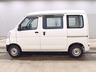 DAIHATSU HIJET VAN 2019