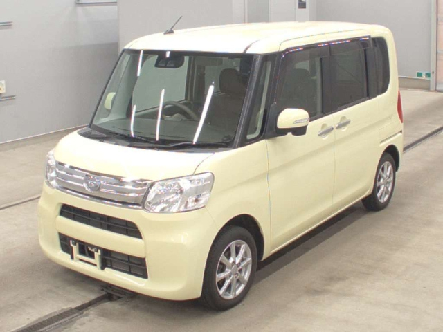 DAIHATSU TANTO 2017